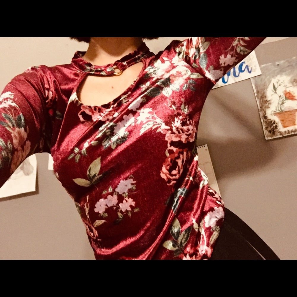 Rose pattern cutout blouse